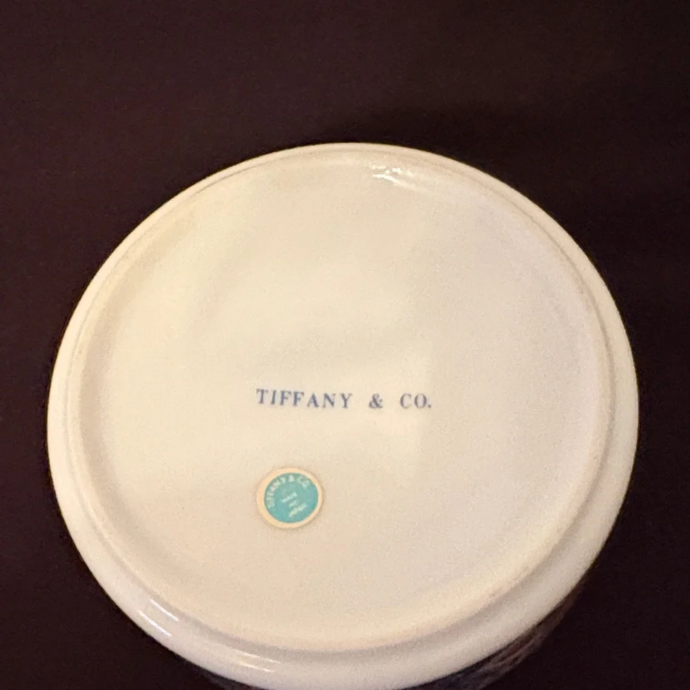 Tiffany Imari Arita Trinket Box with Tiffany Gift Bag - Picture 4 of 6
